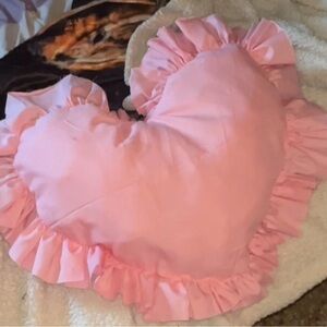 Zenclove Pink Heart-Shaped Ruffled Pillow